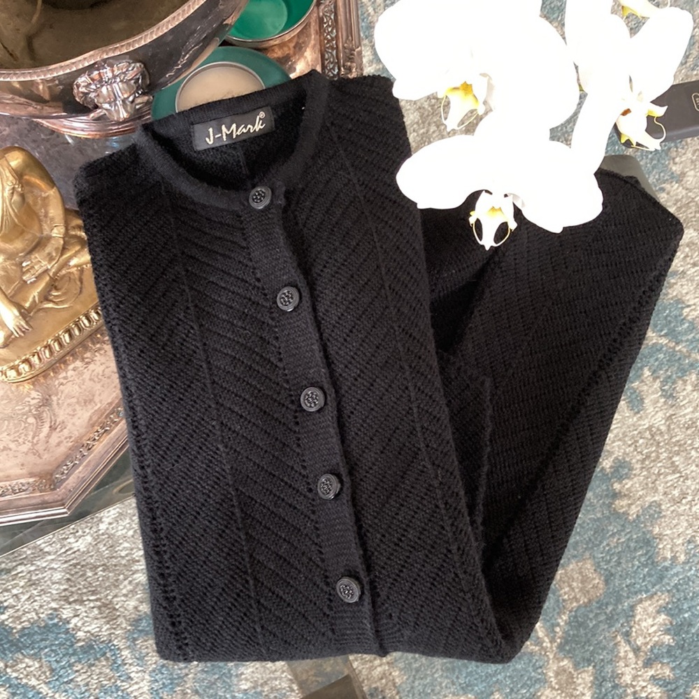 Beautiful Scalloped Edge Cardigan